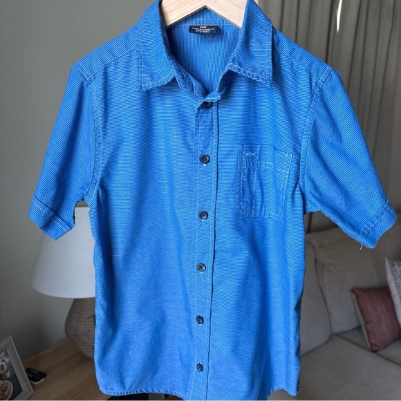 Wrangler Boy’s S/S Blue Striped Button Up Size M8 - Picture 2 of 7